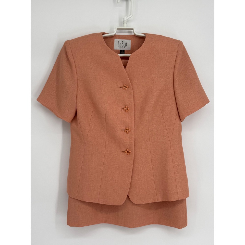 Le Suit Petite Womens Sz 8P Peach Skirt Suit Short Sleeve Blazer Set Textured
